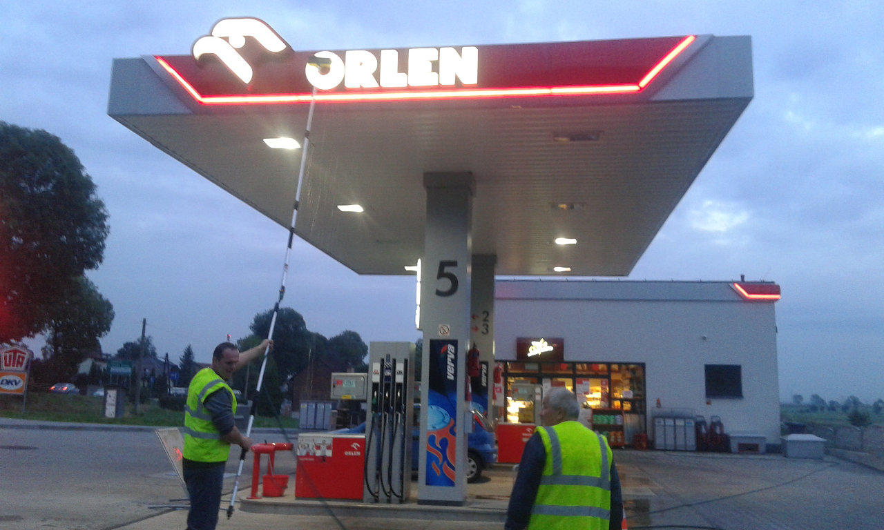 Czyszczenie stacji paliw Katowice