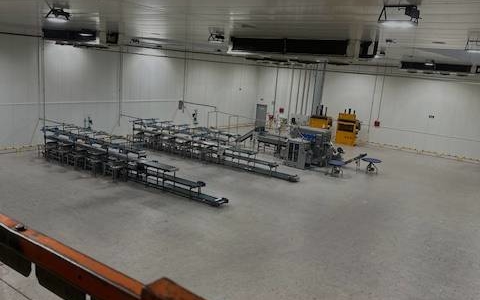 sprzątanie hali produkcyjnej na Śląsku - ujęcie 4